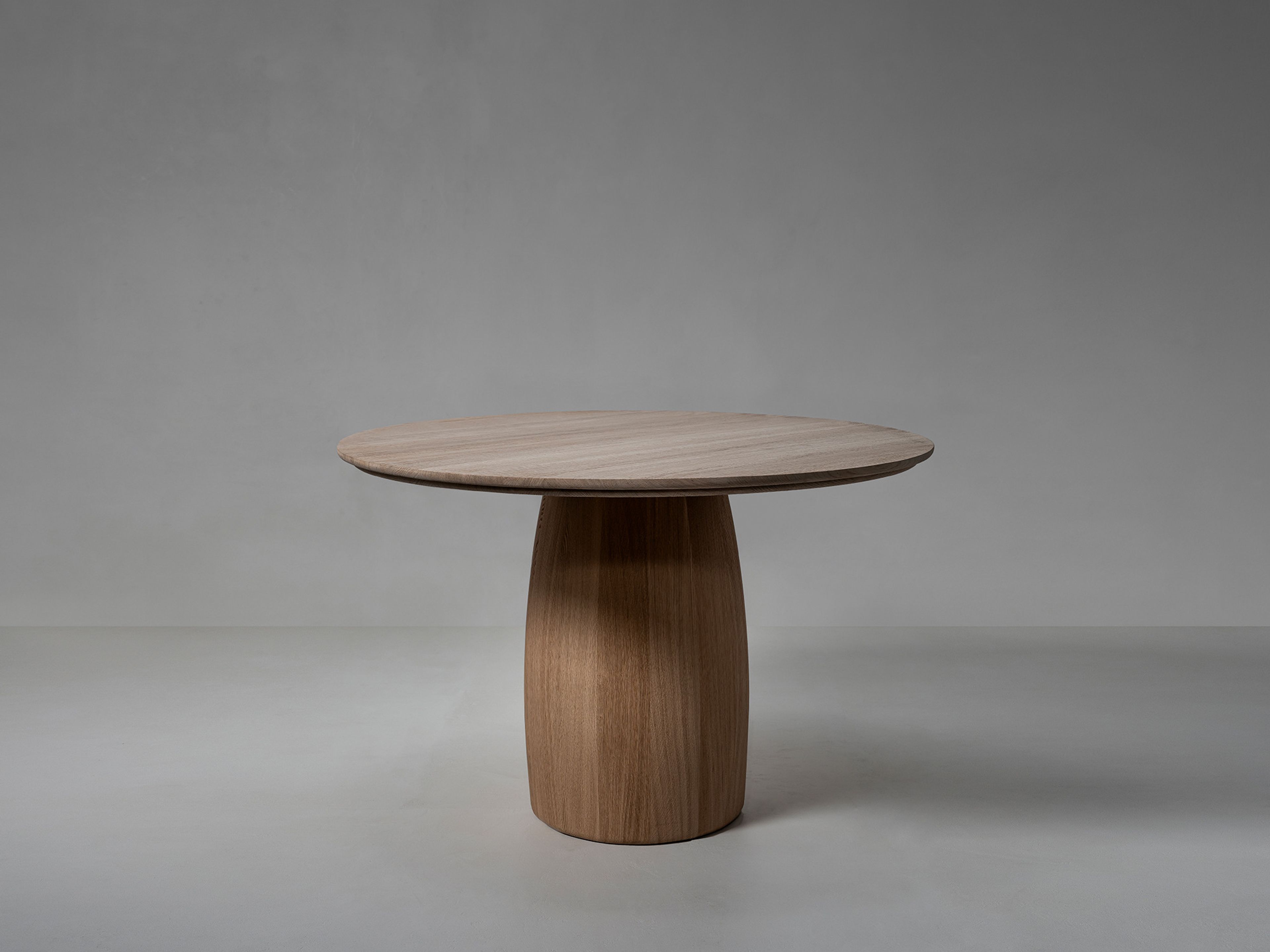 Barrel Bar Table Round