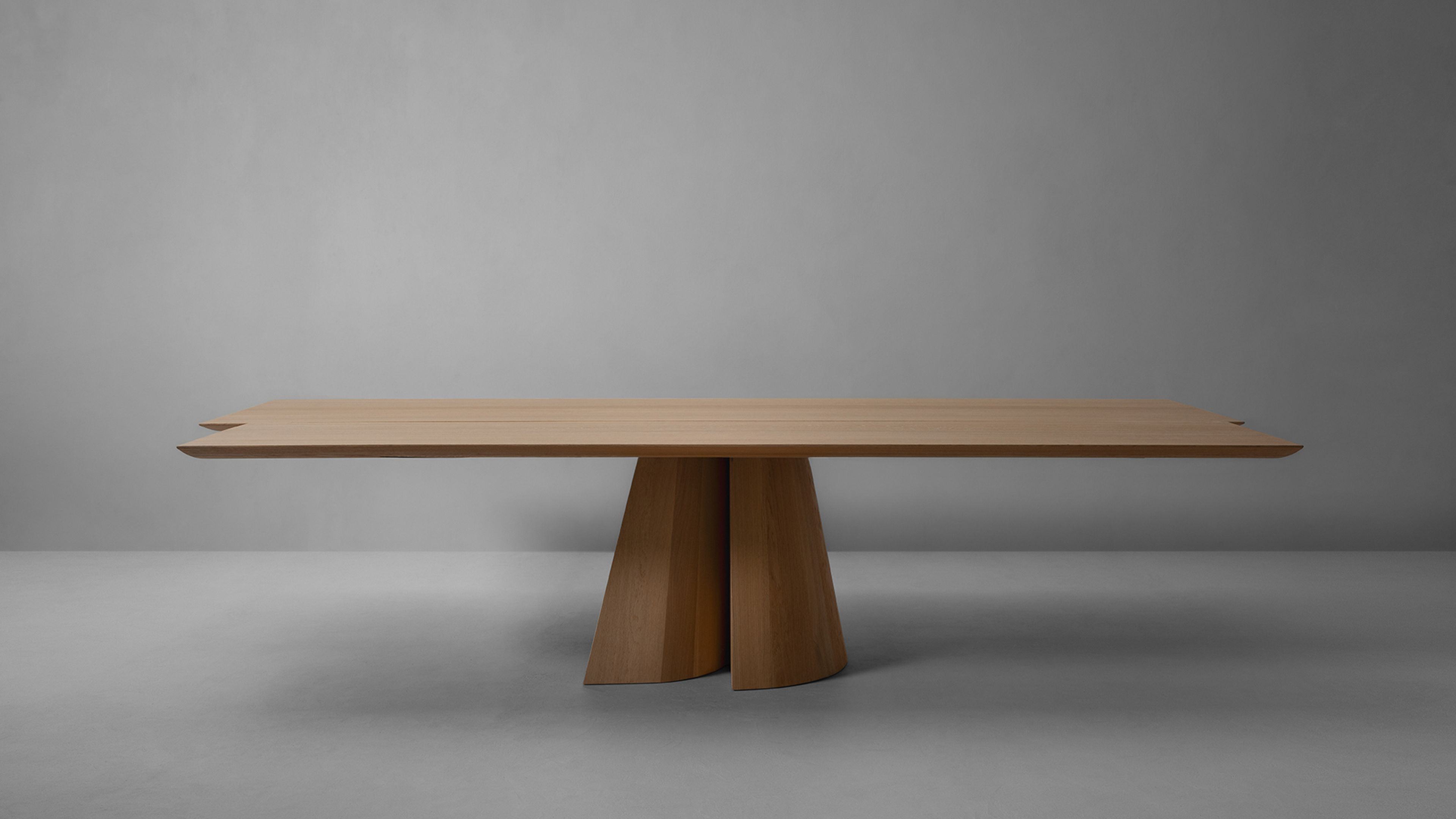 Got Dining Table One