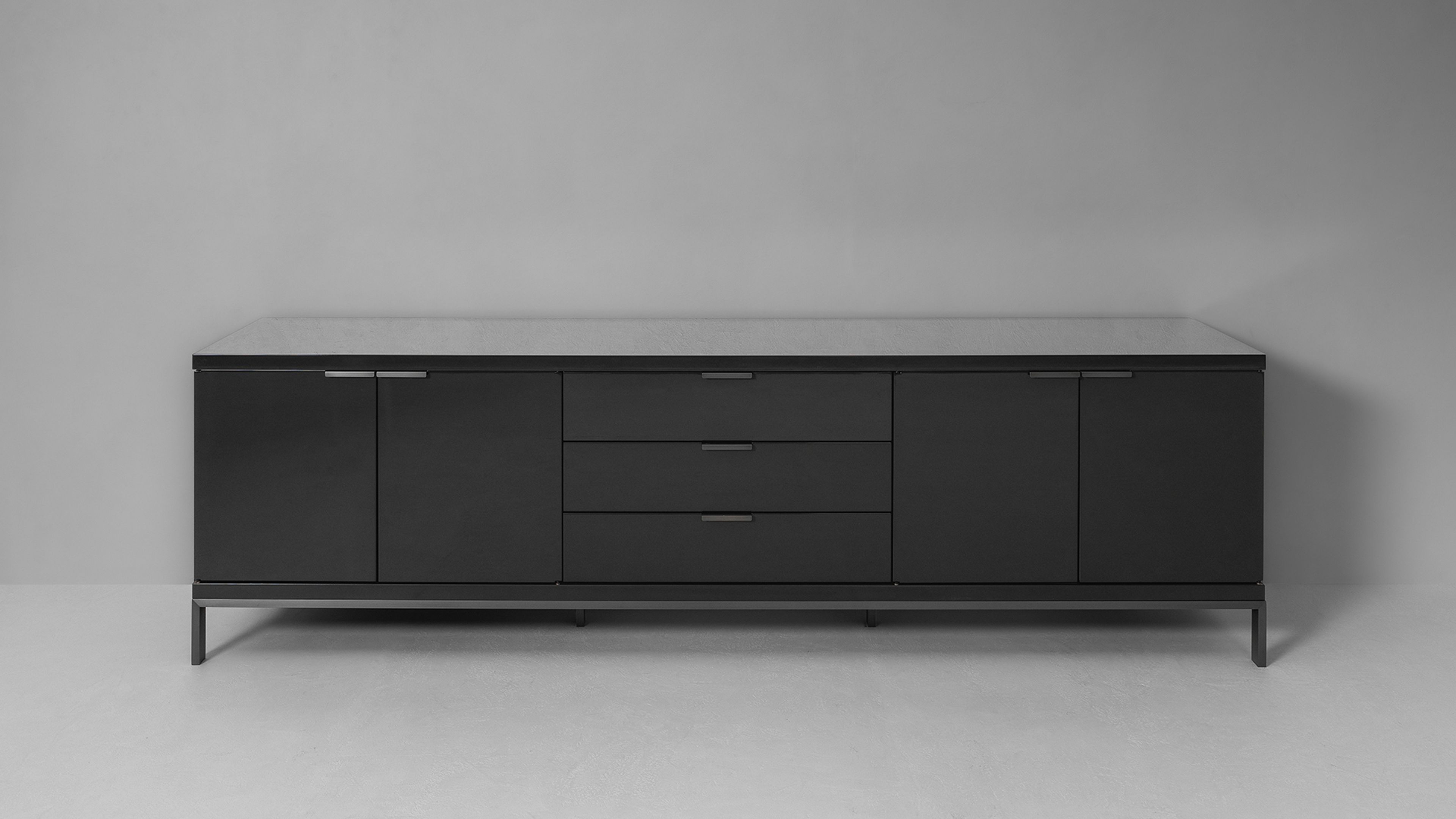 Un élégant buffet à quatre portes signé Marlieke Van Rossum.