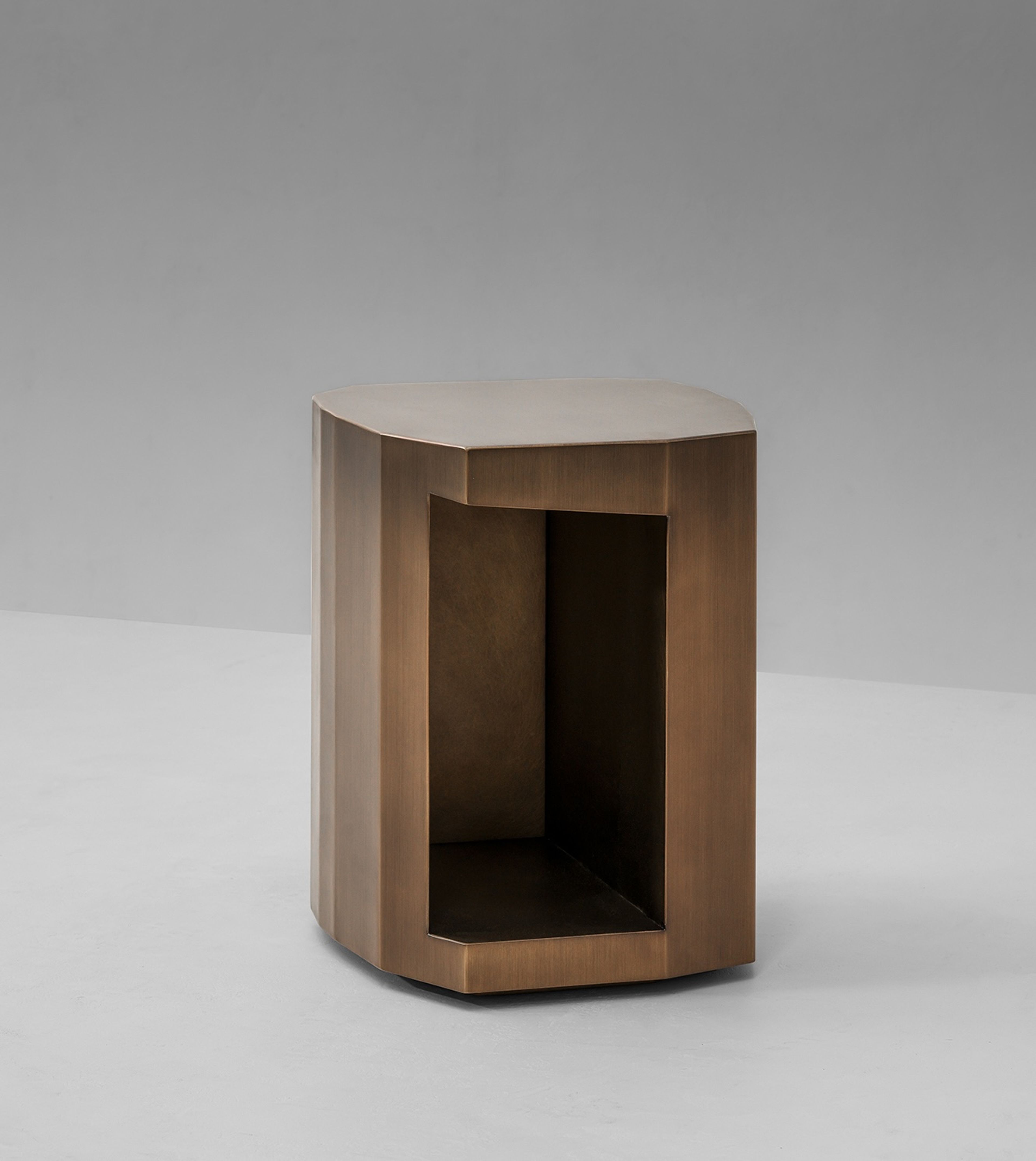 Table d'Appoint Cairn B