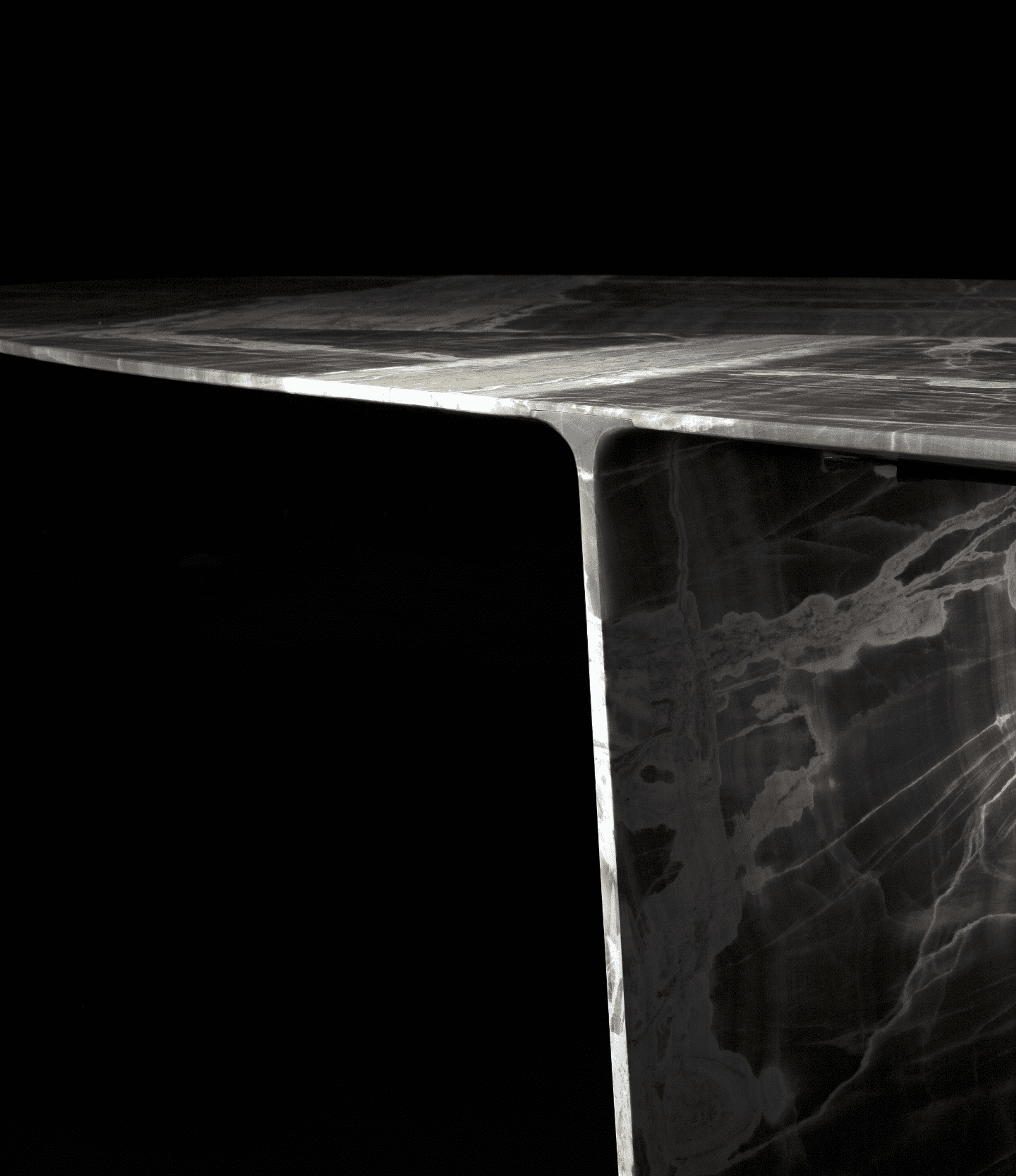 Table Synapse