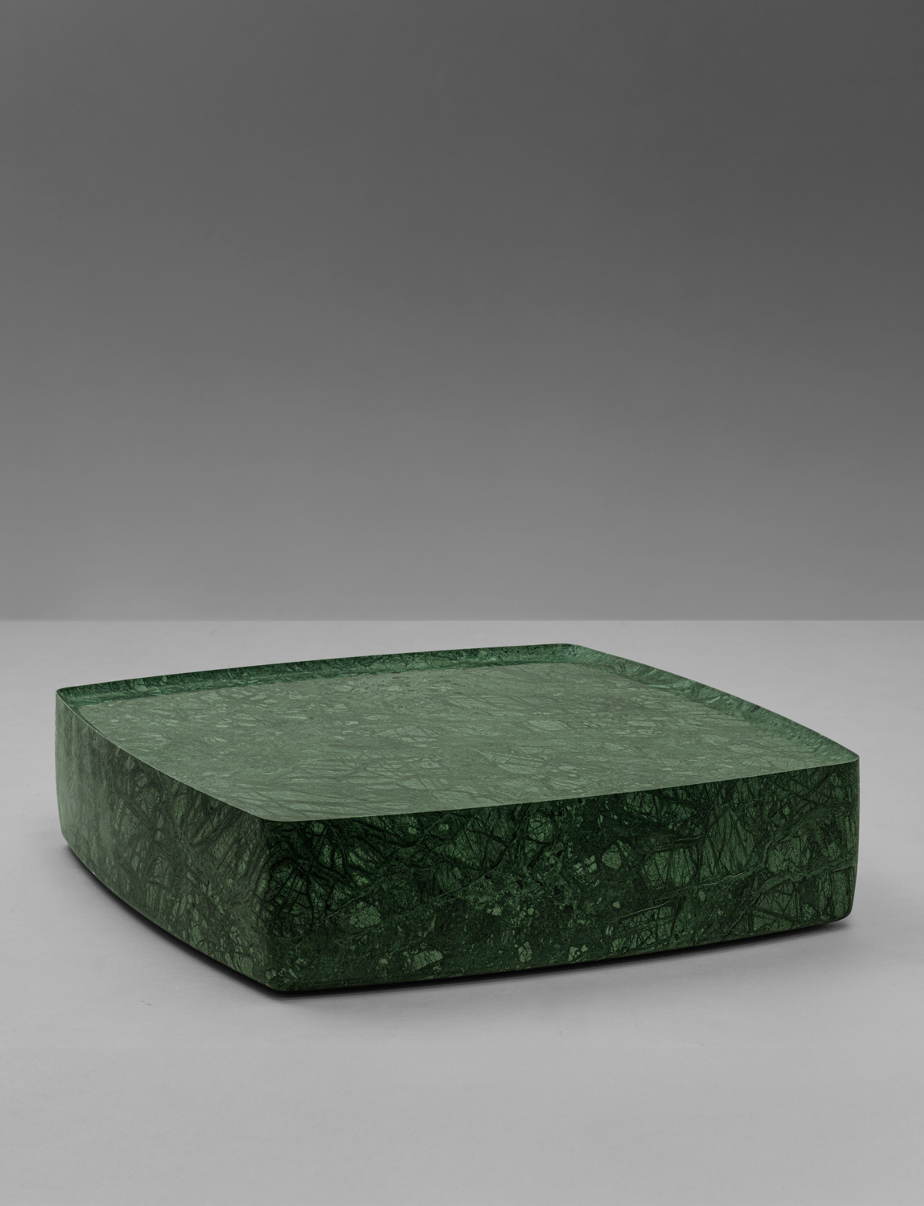 Table Basse Carrée Curvum – Édition Limitée