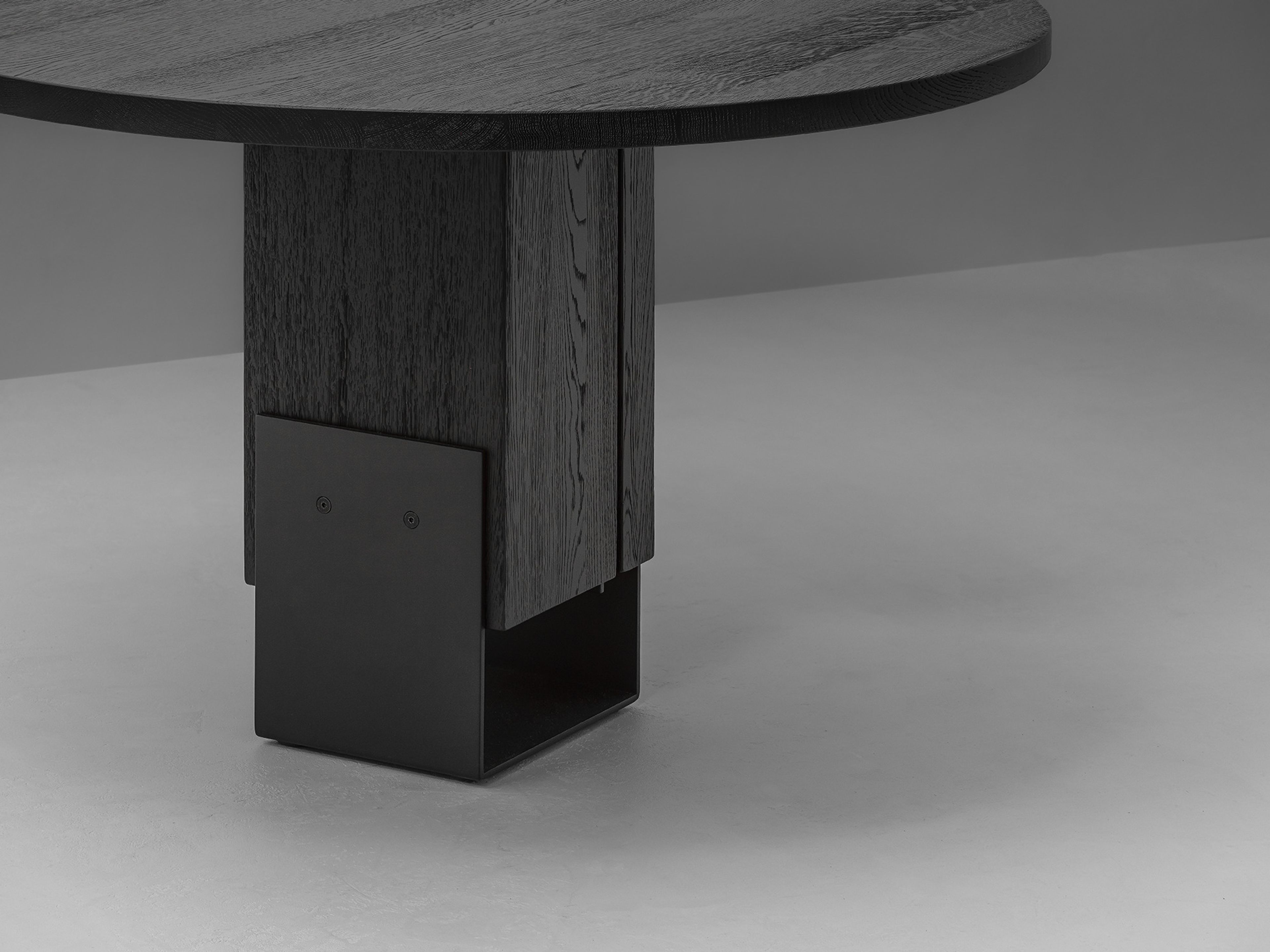 Kitale Dining Table Round