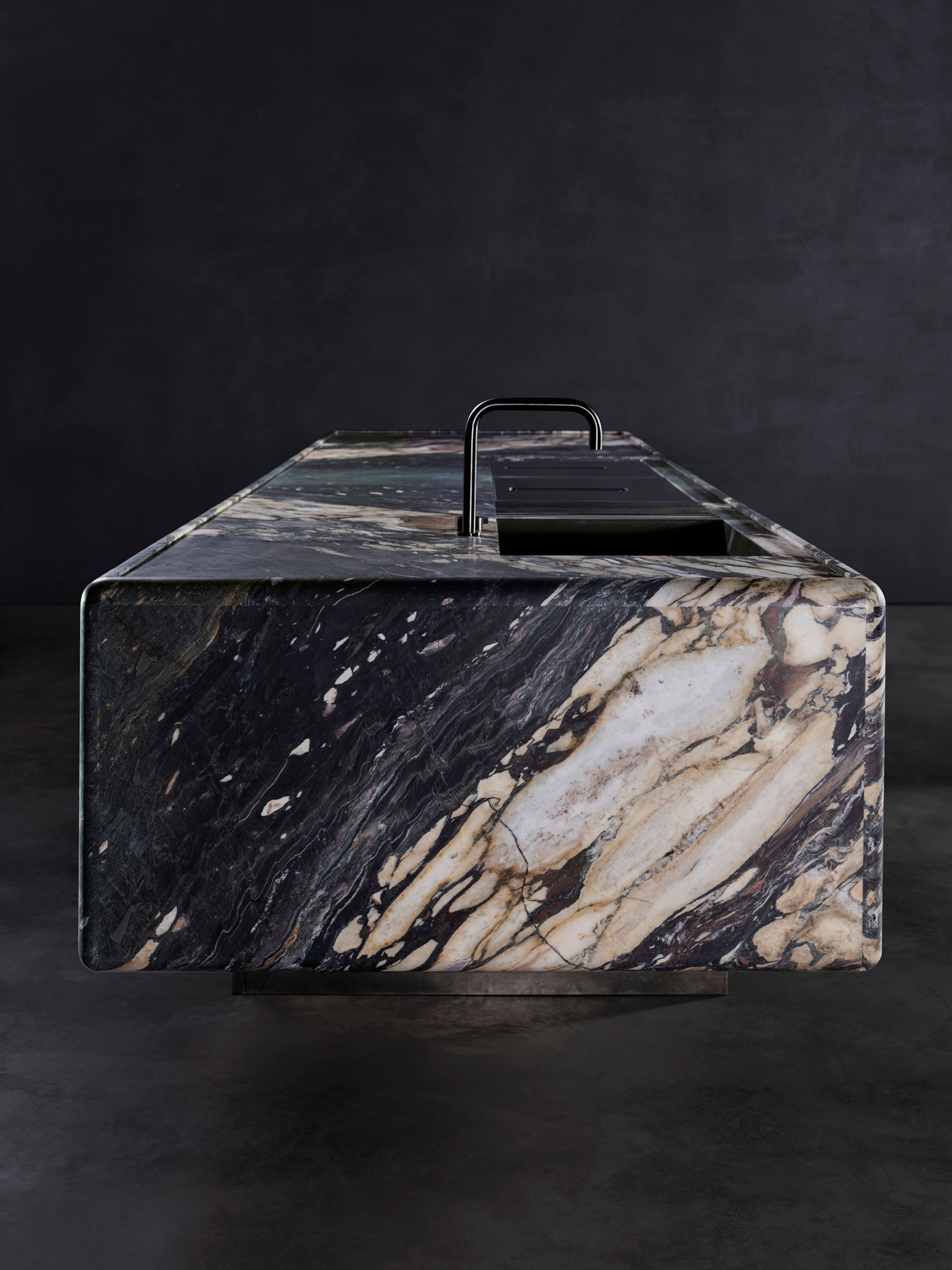 Oneon Suspended Kitchen