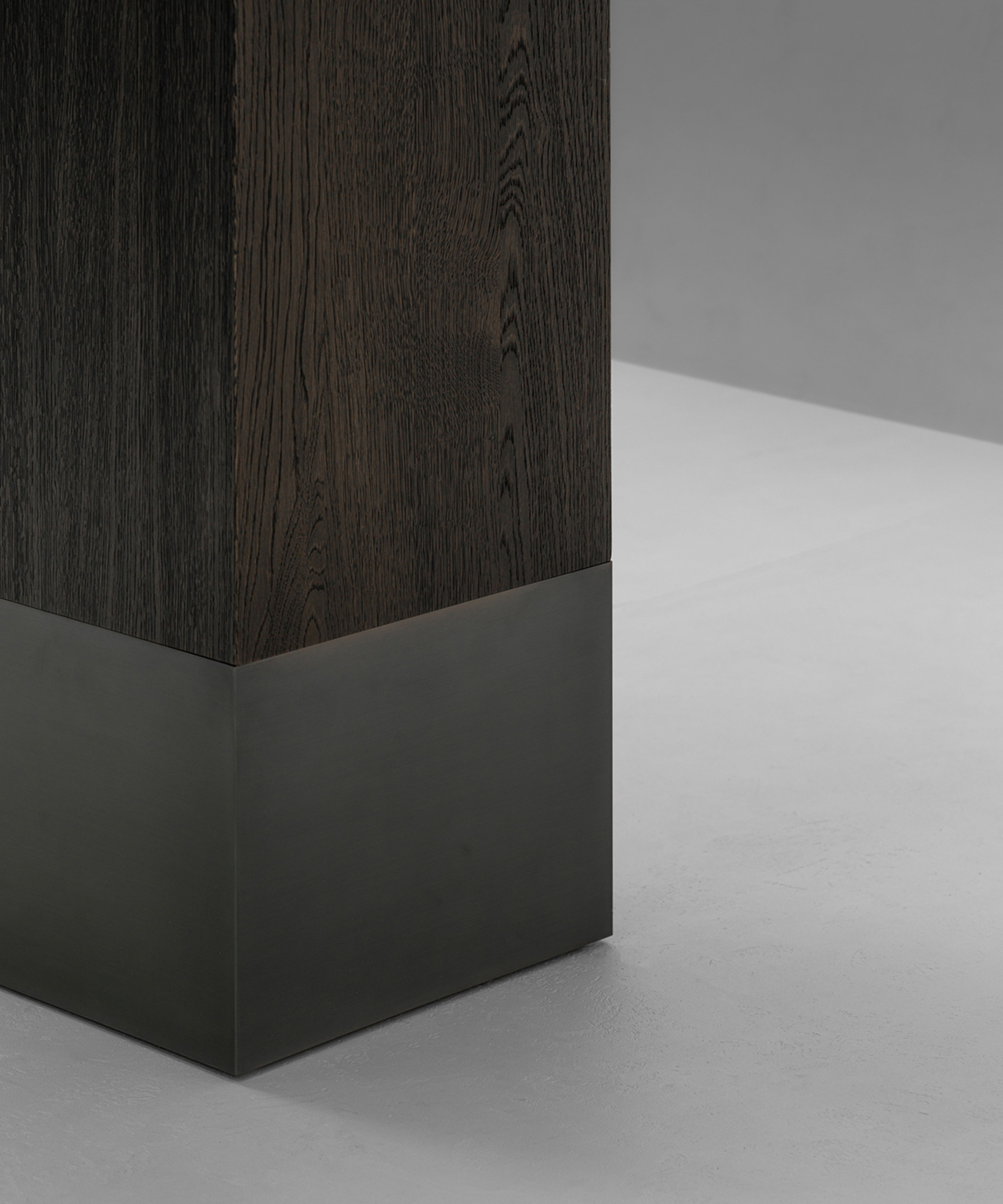Nota Bene Bar Table Square