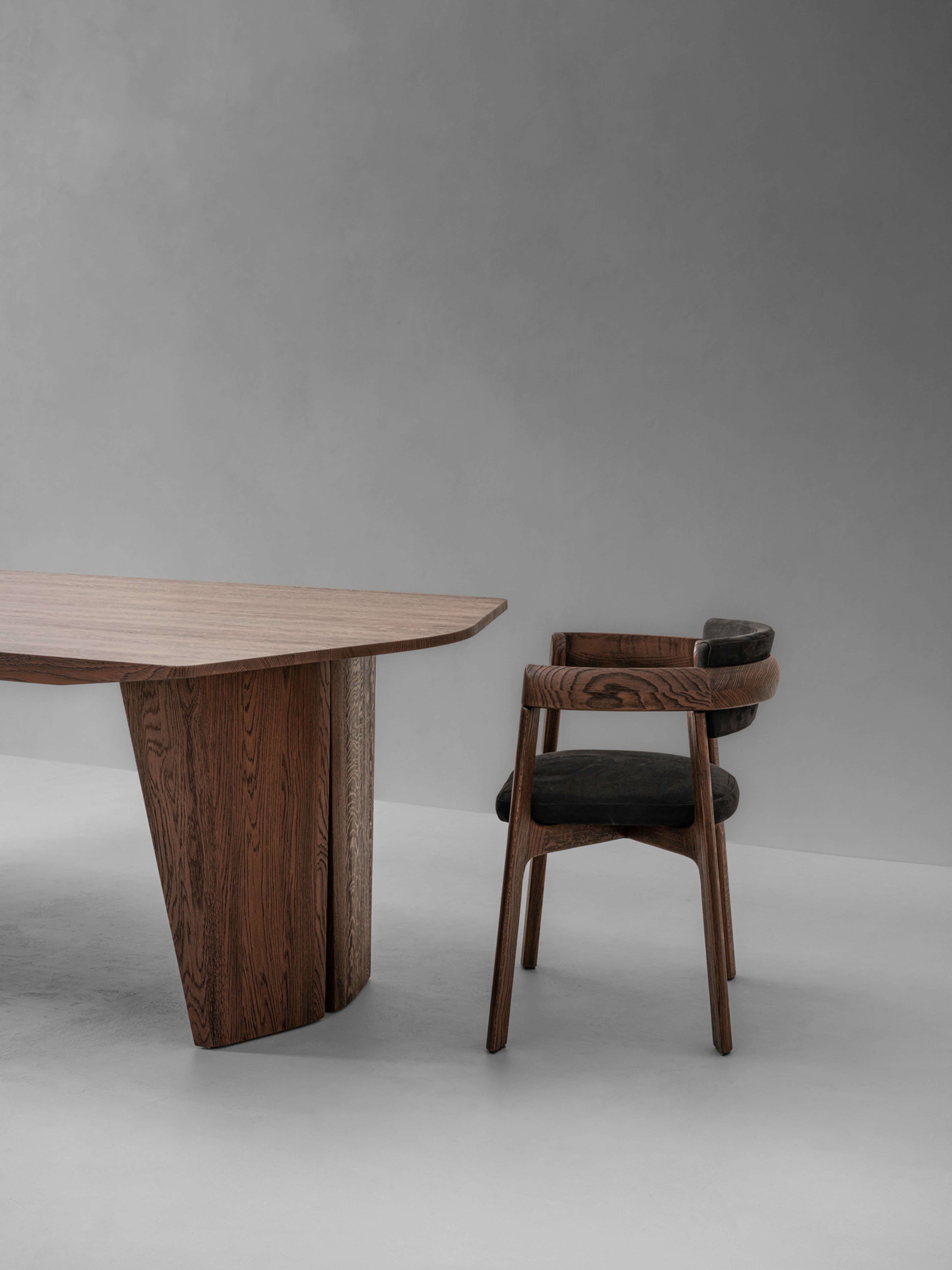 Romy Dining Table