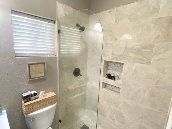 Walk-In Swing Door Shower — matte black