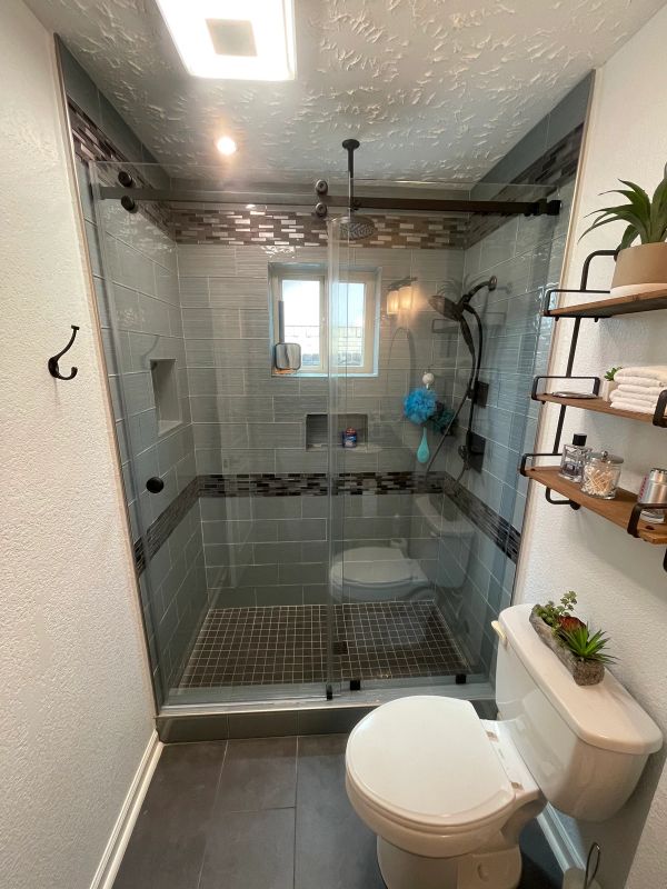 Walk-In Swing Door Shower — matte black