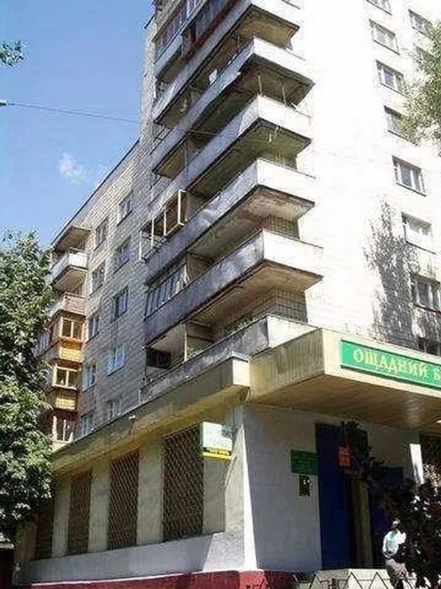 CHEKHOVSKYI LN., 2