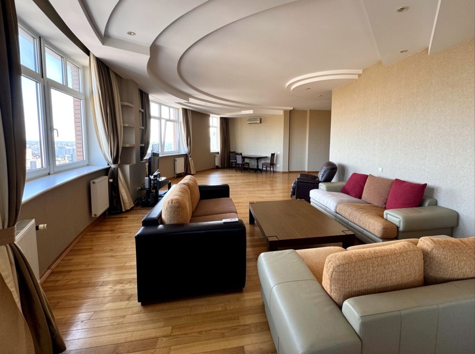 Vestor.Estate living room at Lesi Ukrainky Blvd 23, Pechersk, Kyiv