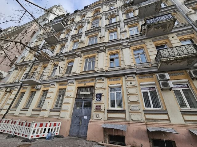 YEVHENA CHYKALENKA ST., 31-A