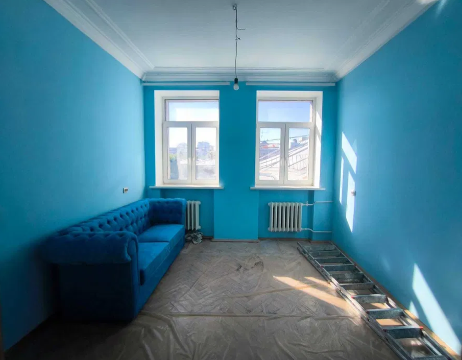Vestor.Estate bedroom at Yevhena Chykalenka St 20A, Kyiv
