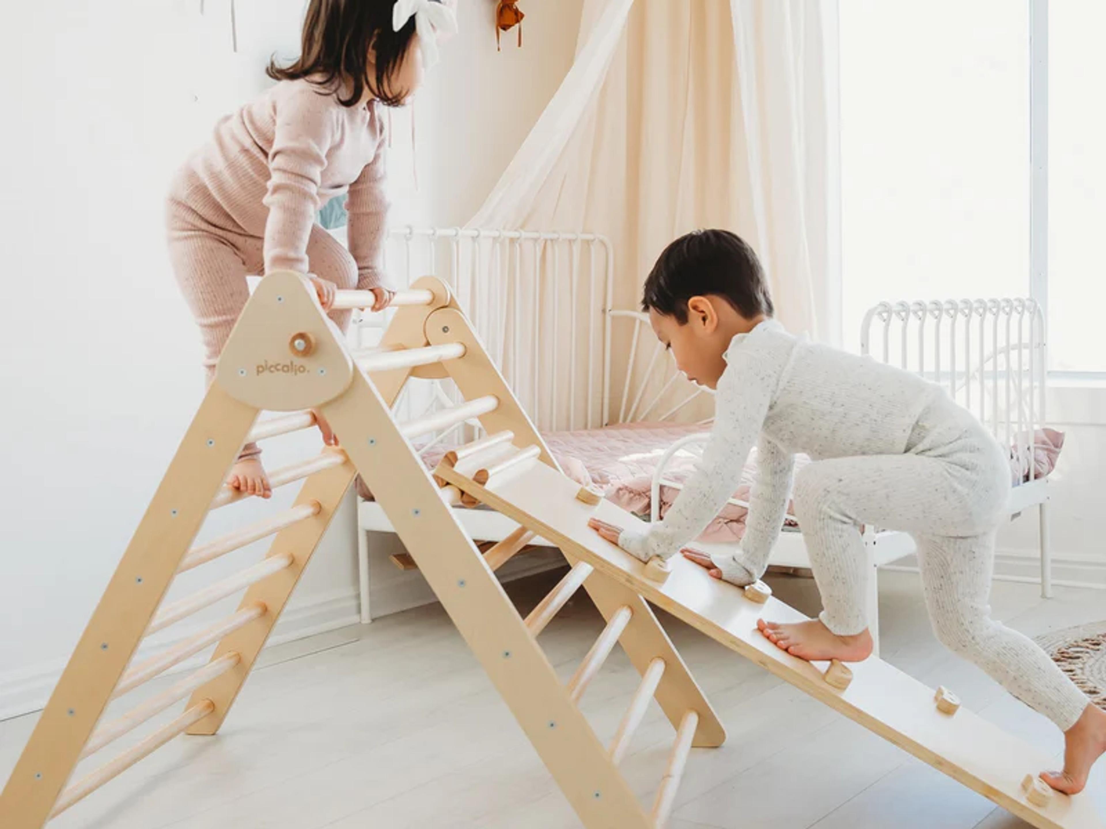 Piccalio Climber Pikler Triangle Set in natural wood with reversible climbing ramp