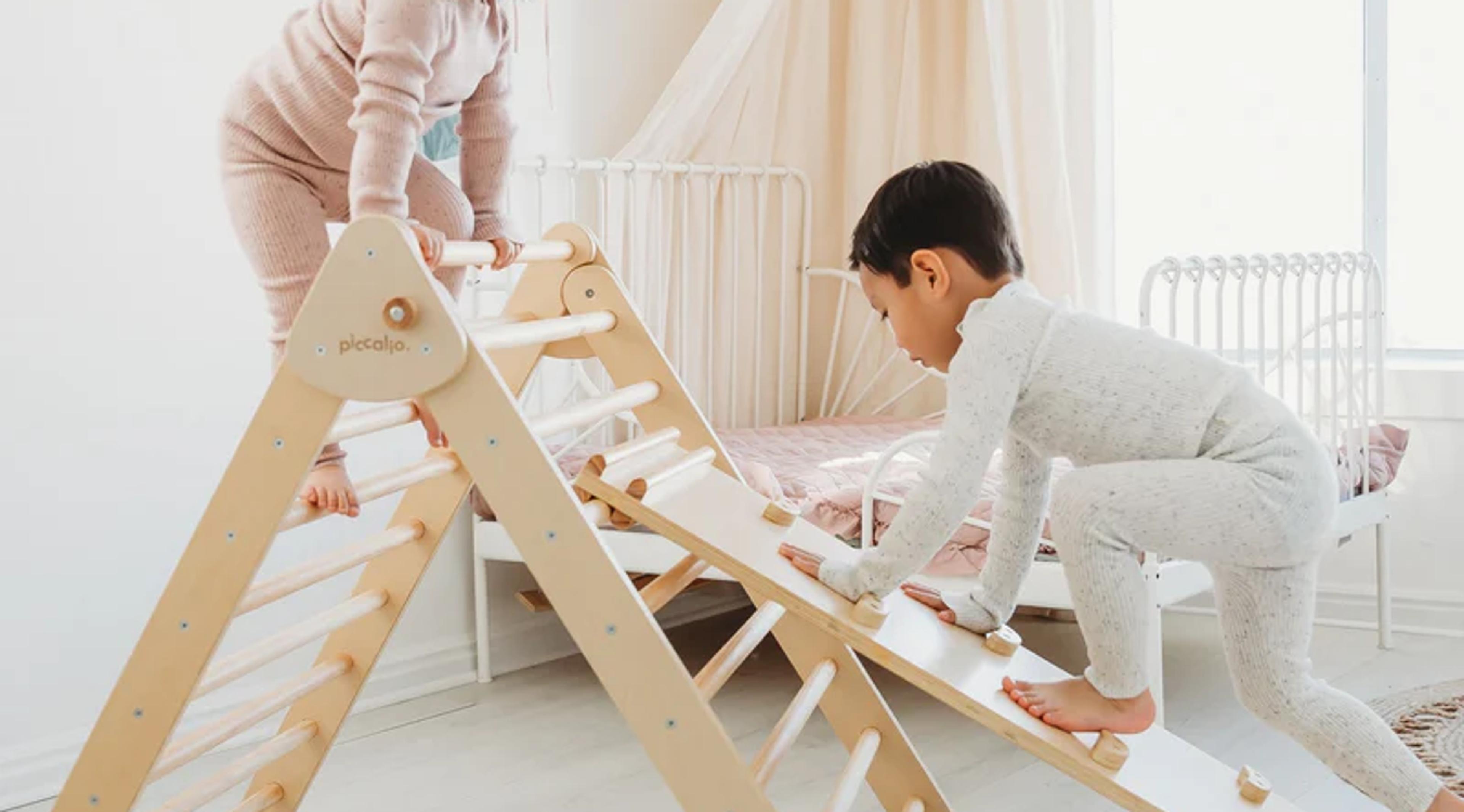 Piccalio Climber Pikler Triangle Set in natural wood with reversible climbing ramp