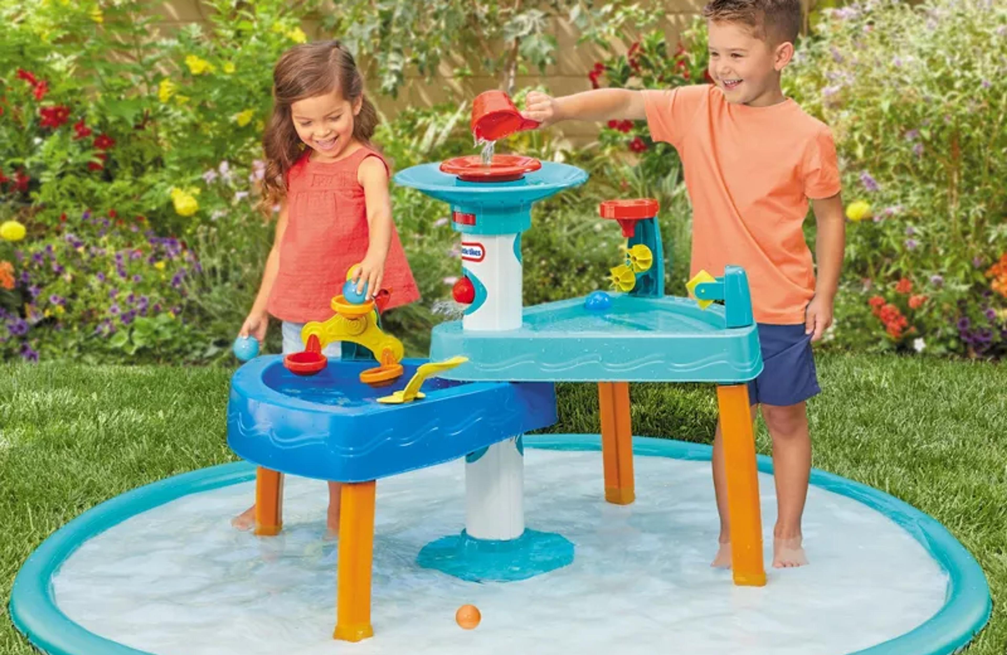 Little Tikes 3-in-1 Splash n Grow water table