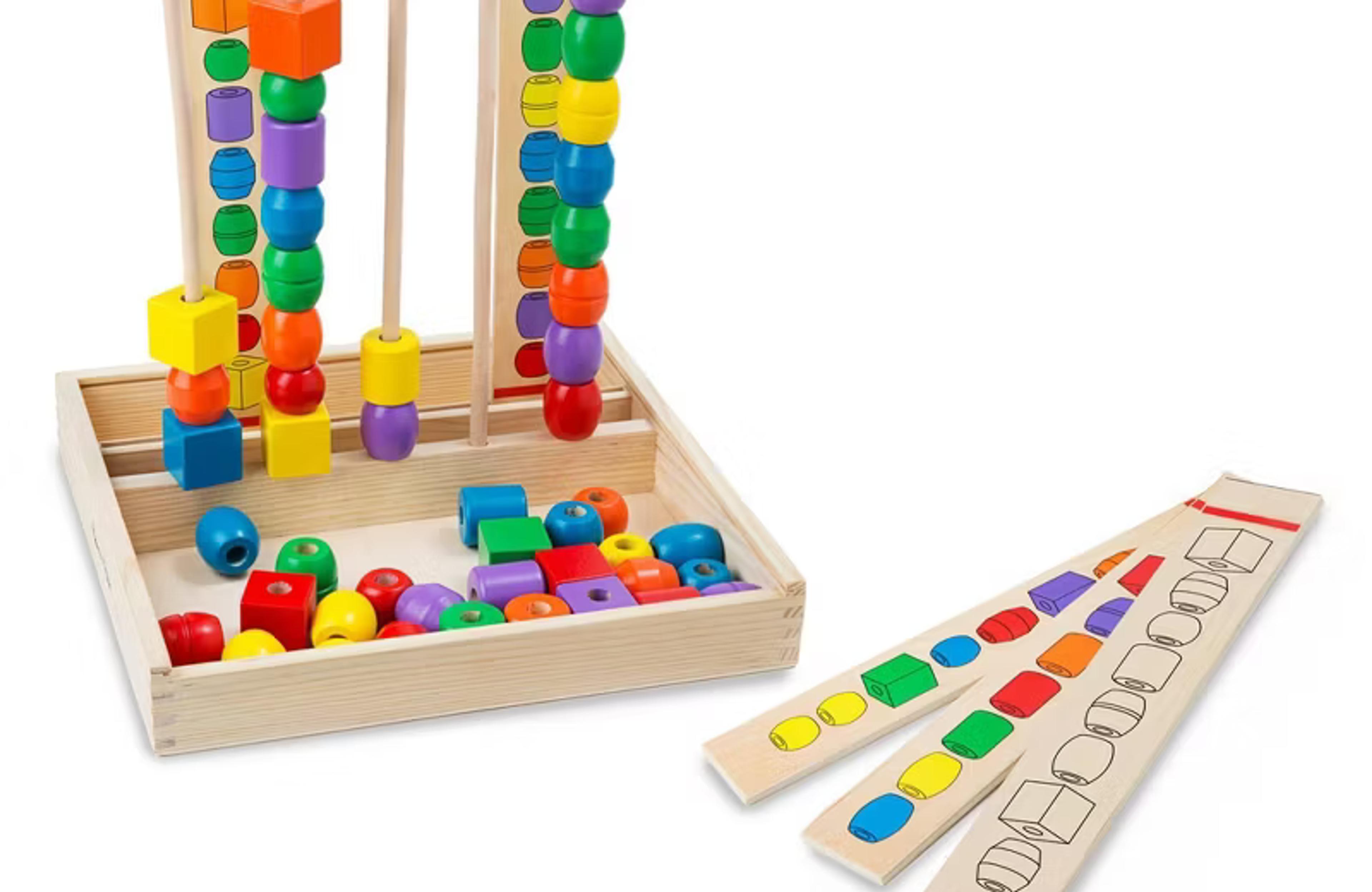 Melissa and Doug Bead Sequencing Set with 46 wooden beads and pattern boards