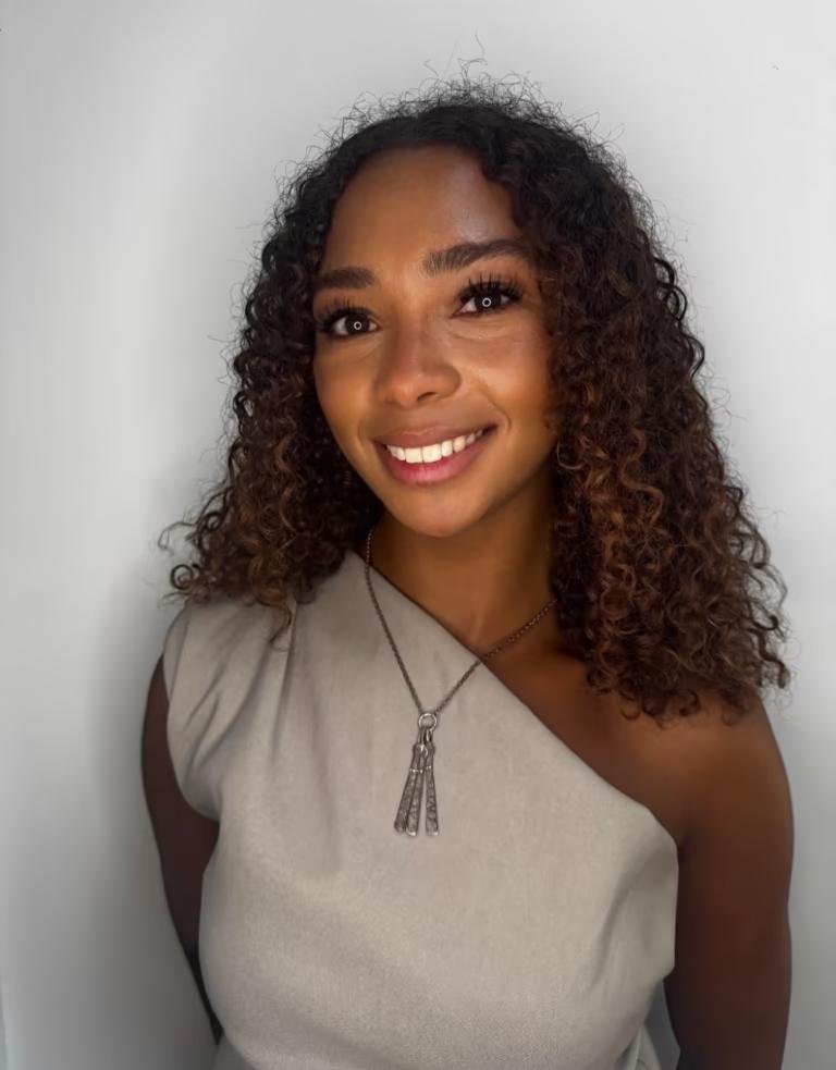 Sydney Bradshaw, Chiropractor