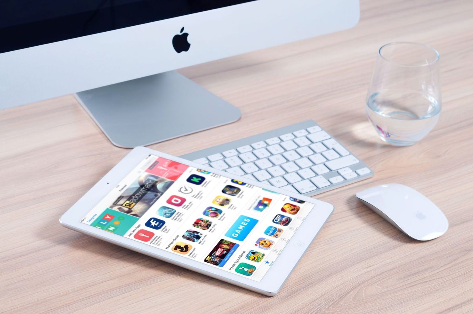 Tūkstantis programų per valandą. Apple griežtina peržiūrą, bet problema slypi kitur