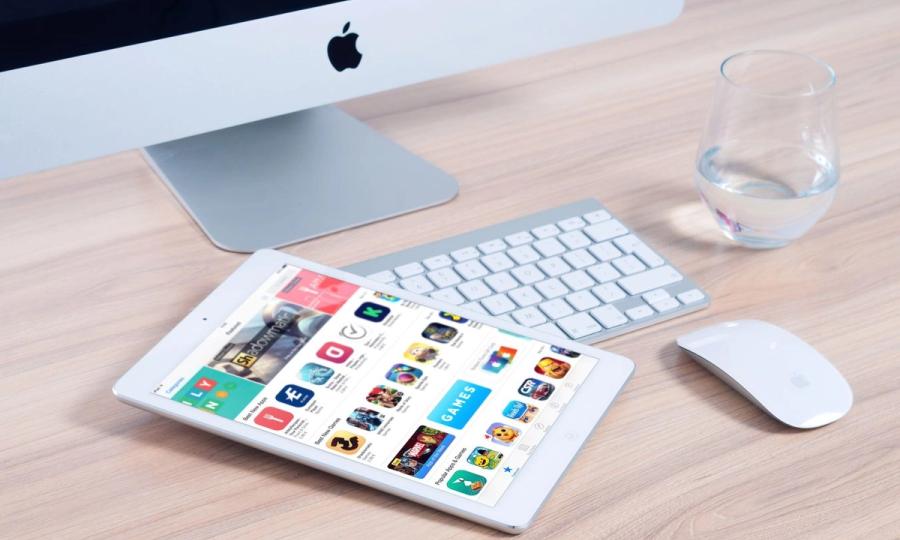 Tūkstantis programų per valandą. Apple griežtina peržiūrą, bet problema slypi kitur