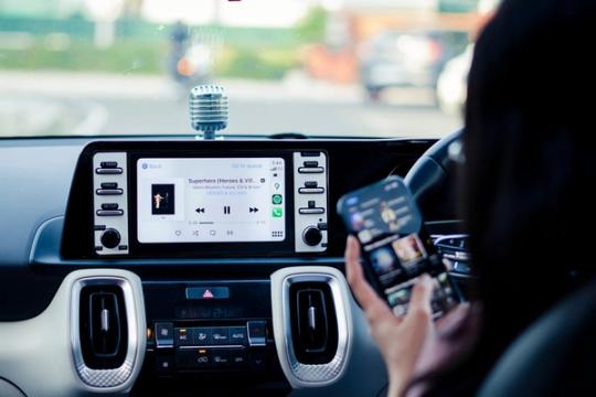 Geriausi CarPlay patarimai, kurie iš tiesų palengvina kelionę