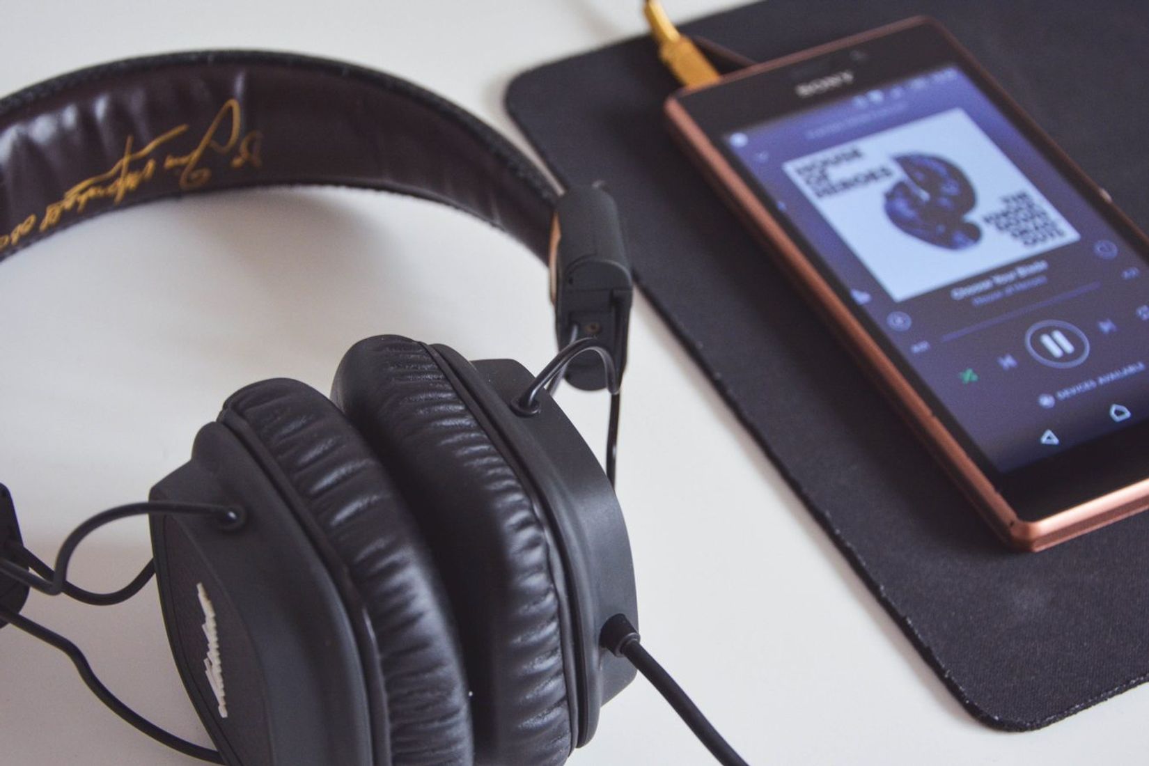 Prašiau 30 sekundžių melodijos, o gavau tris minutes: kaip susitarti su Gemini dėl skambučio