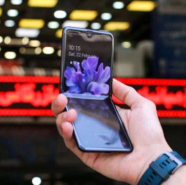 „Galaxy Z Fold 8 Ultra“ sutvarko „Fold 7“ atidarymo keblumą