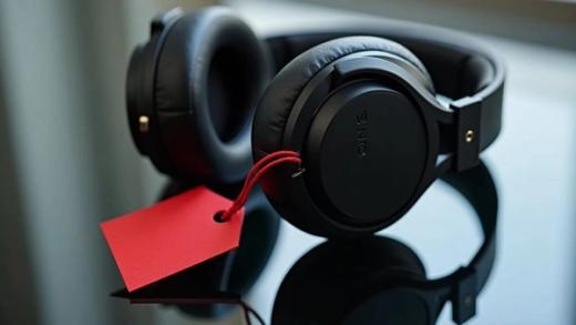 Didelis "Sony" WH-1000XM4 ausinių išpardavimas