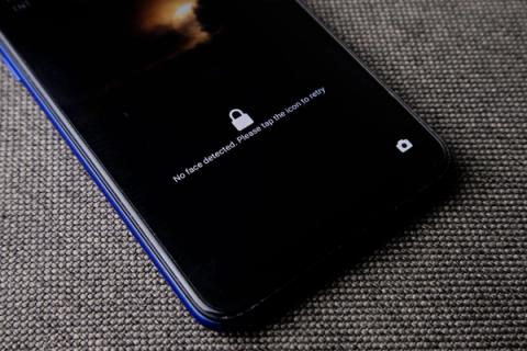 Kodėl verta paslėpti telefono IMEI nuo užrakinto ekrano