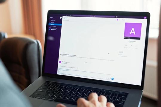 Microsoft Edge įsileidžia Apple paskyrą ir gali palengvinti naršymą tarp ekosistemų