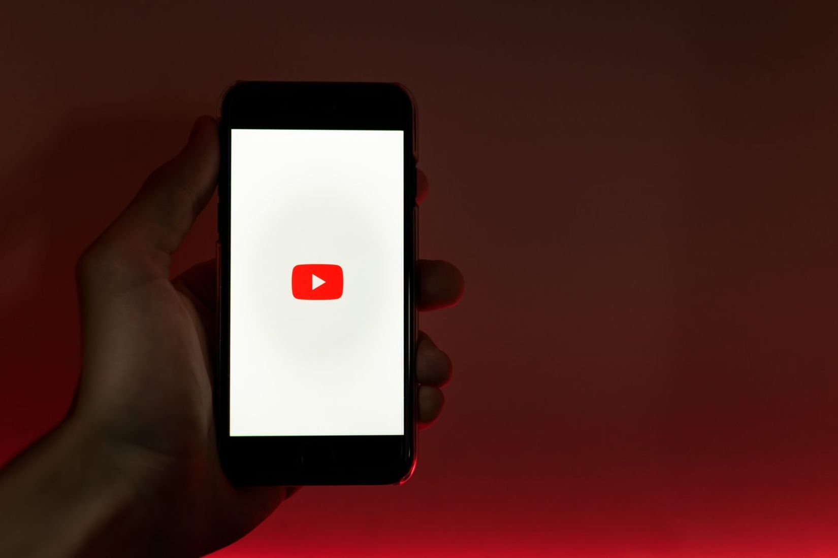 YouTube Studio keičia veidą: kūrėjams pirmiausia rodo svarbiausius duomenis