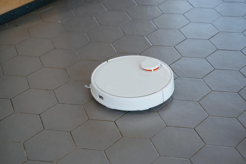 FCC draudimas robotams siurbliams JAV gali palikti pirkėjus su brangesniais modeliais