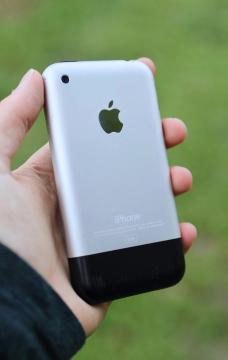 „Apple" galingiausias AI modelis veikia „Google" serveriuose — štai ką tai reiškia jūsų iPhone