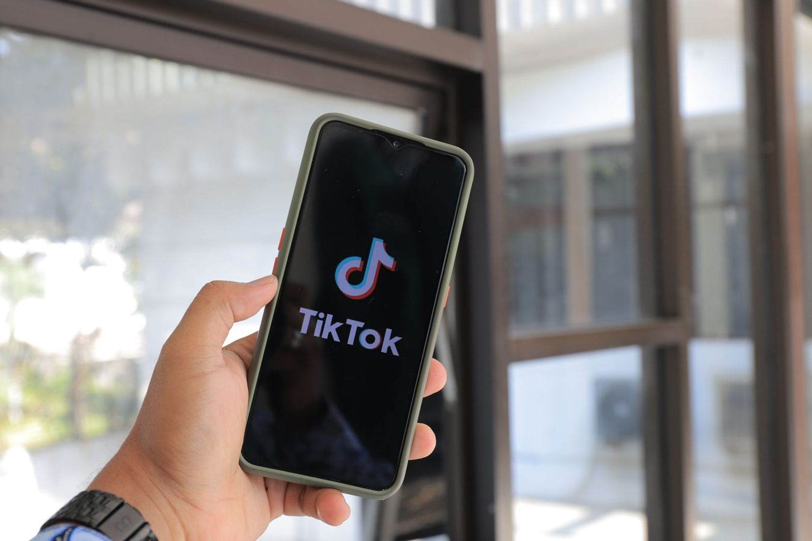 TikTok ir „Strava“ skiria 100 tūkst. eurų vietos sporto bendruomenėms