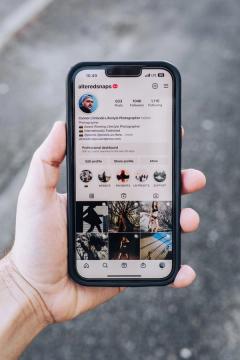 Instagram leidžia pažymėtus įrašus įtraukti į savo profilį