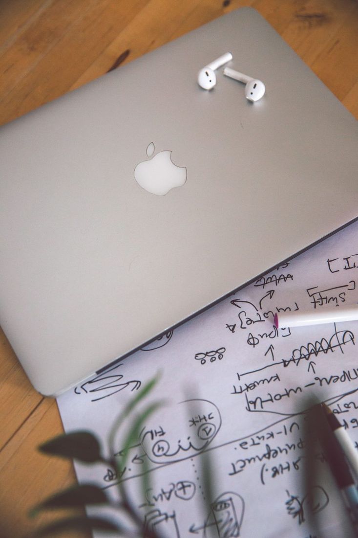Apple testuoja „Live Notes“: „Genius Bar“ pokalbiai keliasi į AI