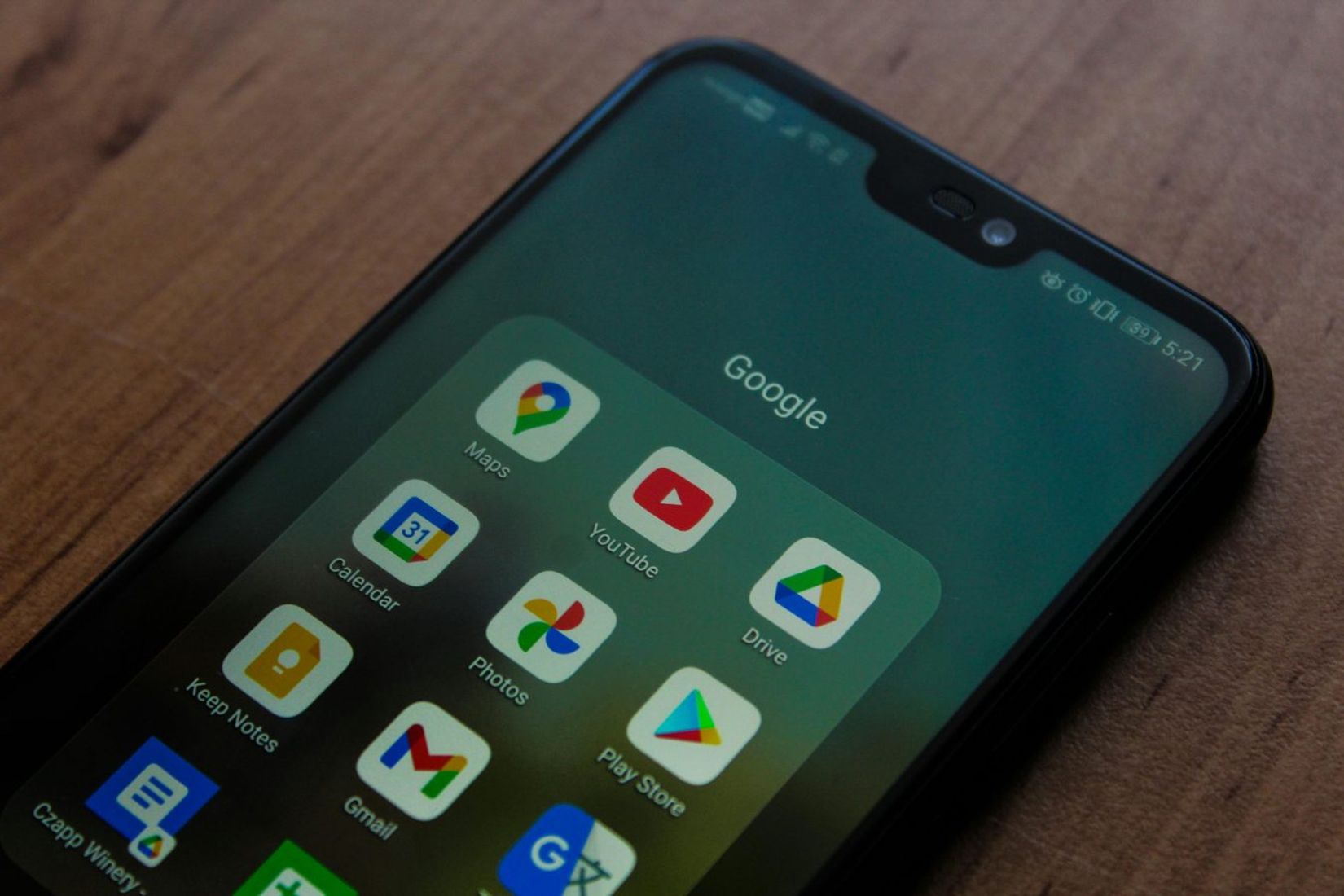 Europos spaudimas veikia: „Google Cast" taps „iPhone" numatytuoju transliatoriumi