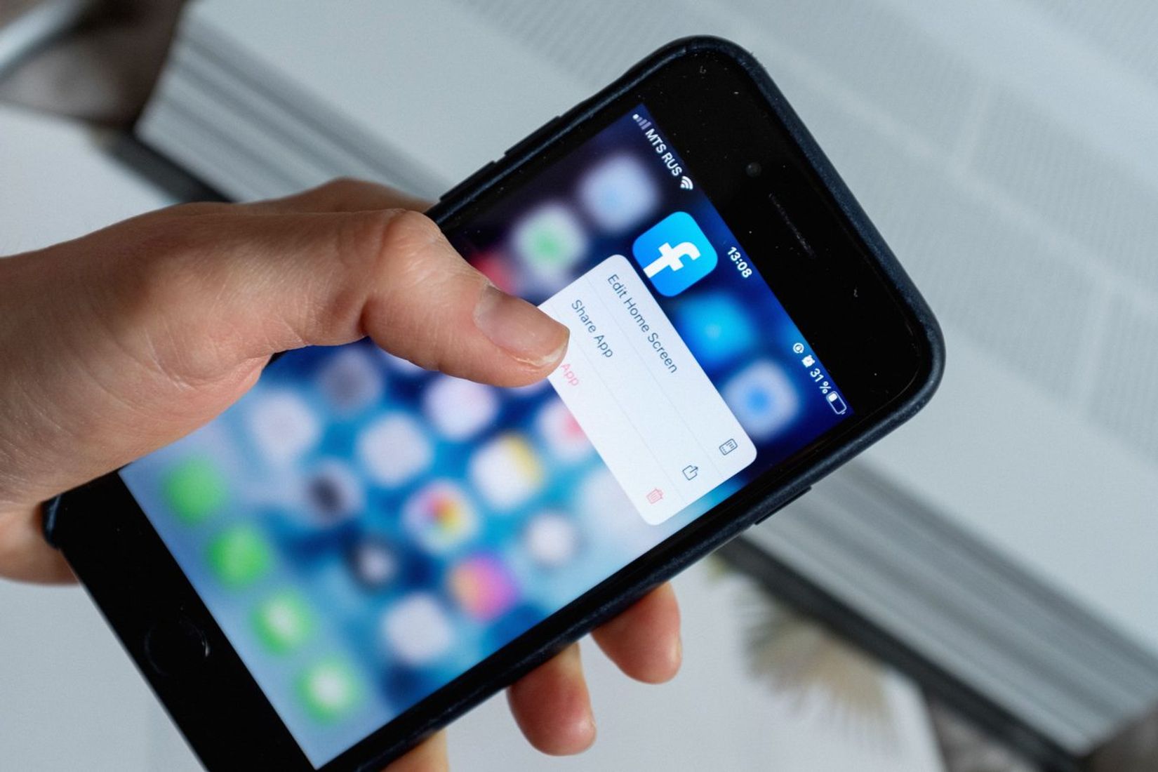 Spustelėjote „Leisti"? Jūsų telefonas dabar dirba sukčiams
