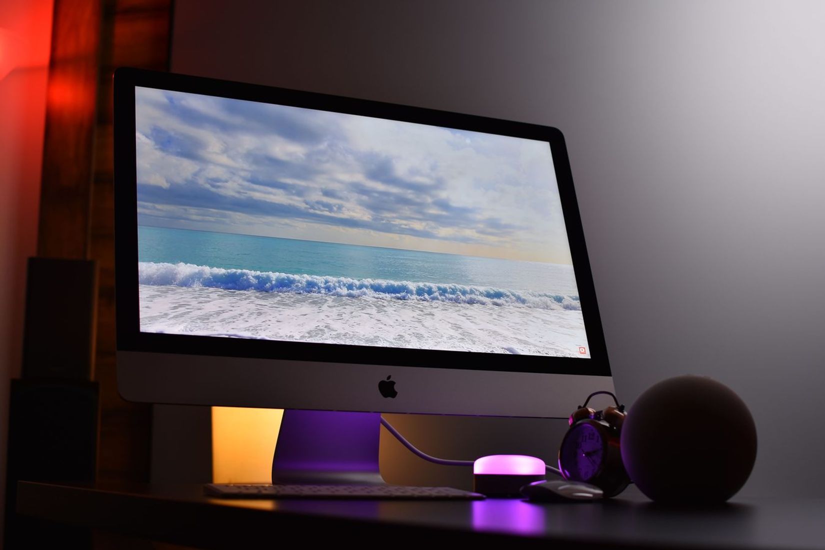 Visur kainos kilo, o čia — ne: nauji M6 „Mac" kainuoja tiek pat