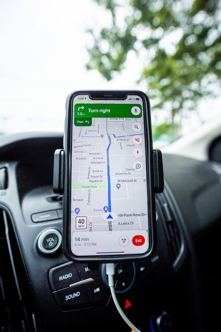 Ši Google Maps funkcija gyvuoja dešimtmetį, o jūs vis dar ieškote adresų žinutėse