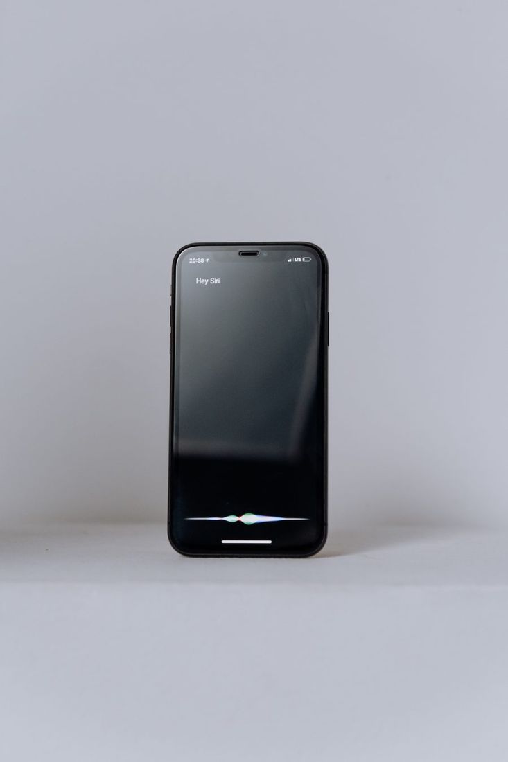 Pirmadienį Timas Cookas lips į sceną: Siri, Gemini ir sulankstomas iPhone — kas laukia WWDC 2026