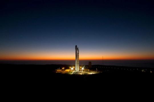 Ugnies kamuolys Floridoje: kodėl „Blue Origin" sprogimas yra katastrofa visai JAV kosmoso pramonei