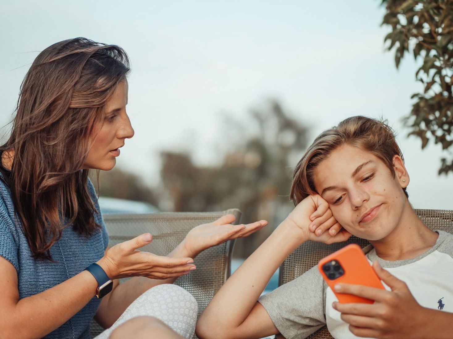 „WhatsApp" praneš tėvams, kai paauglys įstos į naują grupę