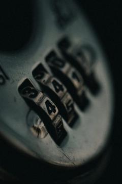 „Dashlane" ataka: įsilaužėliai prasiveržė pro dviejų faktorių apsaugą ir pasiekė 20 seifų