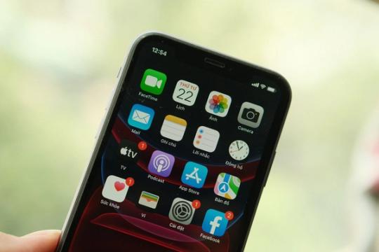 iOS 27 pataiso vieną erzinantį „iPhone“ ryšio trūkčiojimą