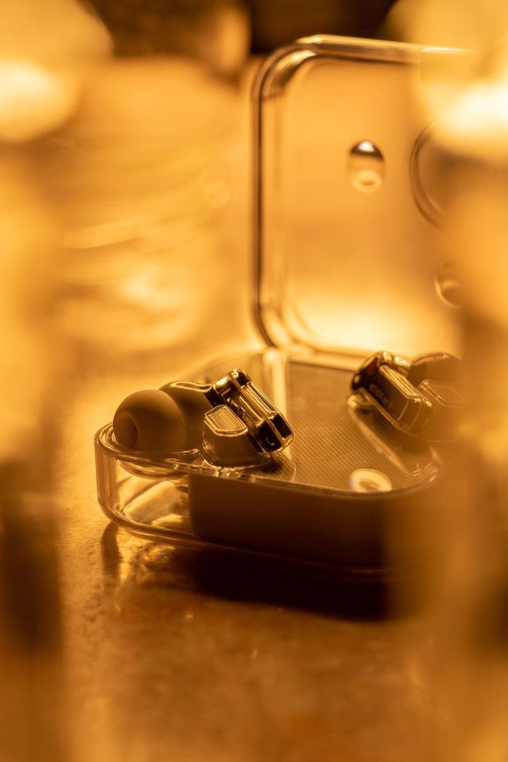 „Nothing Ear (a)“ ausinės per „Prime Day“ atpigo iki 53 dolerių
