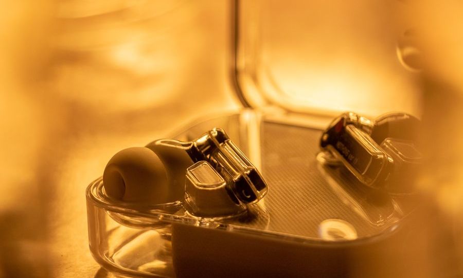 „Nothing Ear (a)“ ausinės per „Prime Day“ atpigo iki 53 dolerių