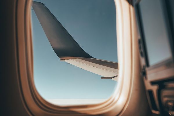 Senior Flight Discounts 2025: Which Airlines Actually Save You Money