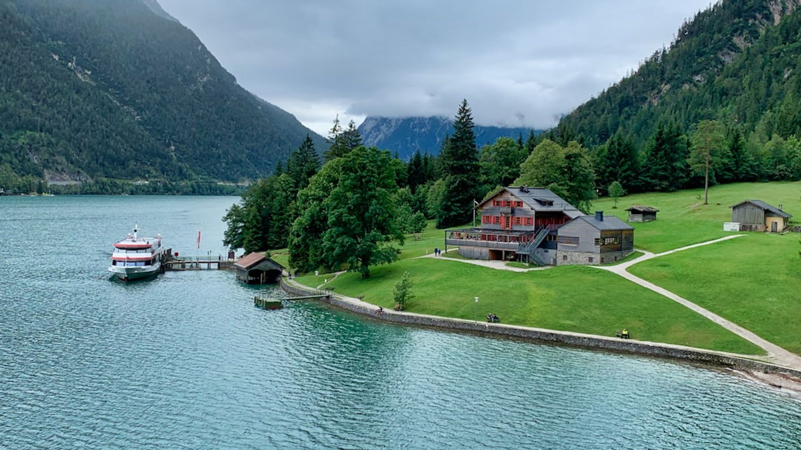 Circle Pacific Fare Guide: 8 Amazing Cities for Under $1,200 Total