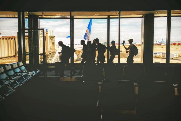 Airline Group Booking Discounts: Complete 2025 Savings Guide