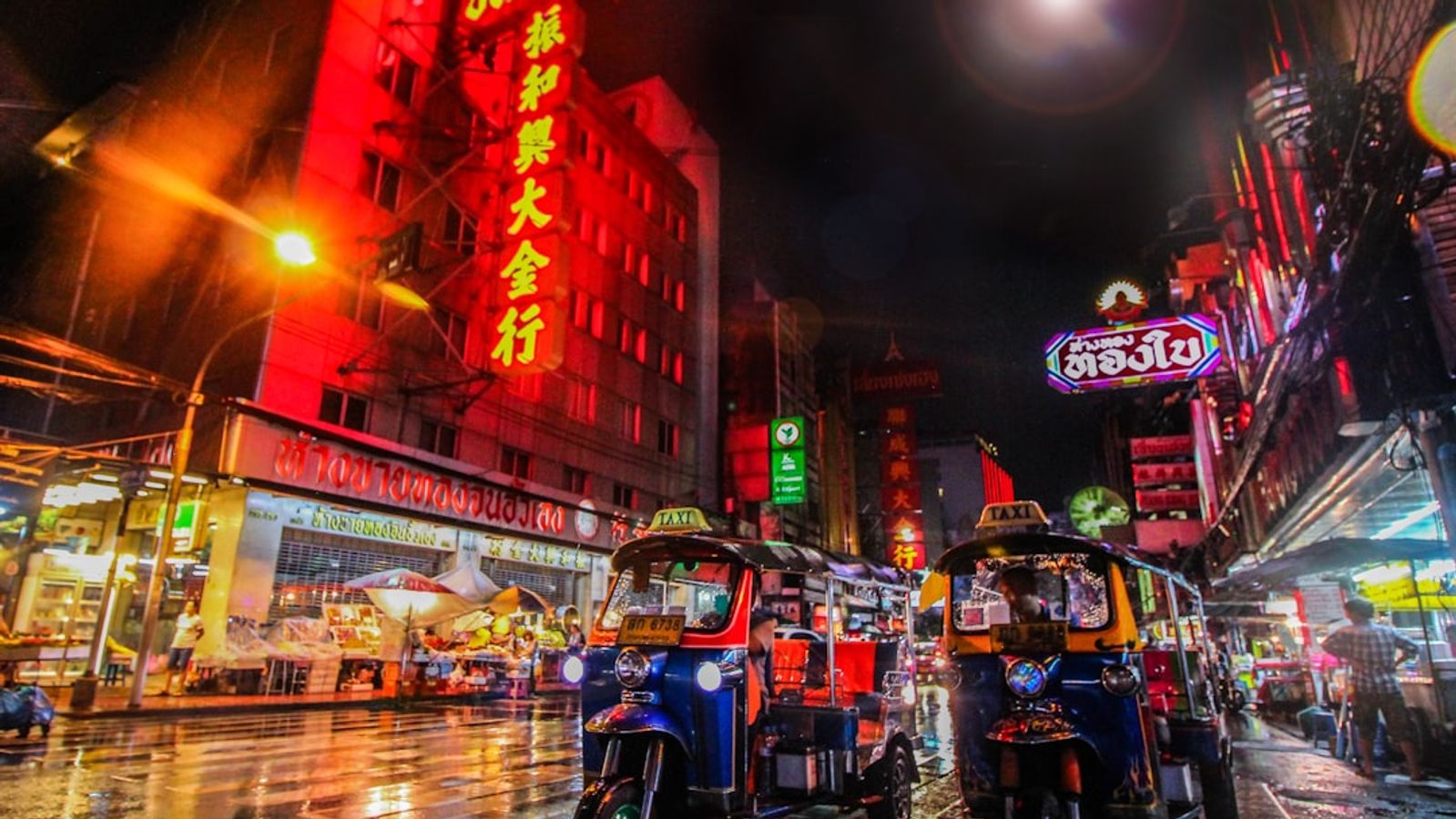 Vegas to Bangkok Direct: Ultimate 72-Hour Weekend Getaway Guide